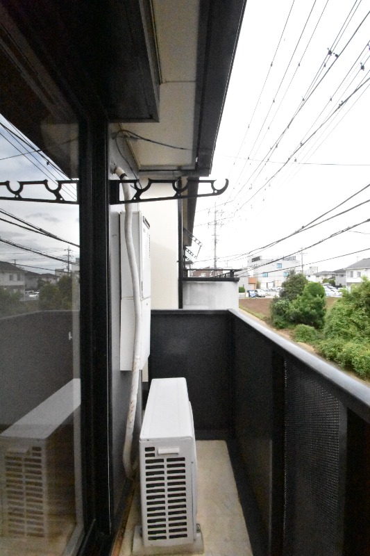 ��ʌ��������܎s������t���P���ڂ̃A�p�[�g�̃o���R�j�[