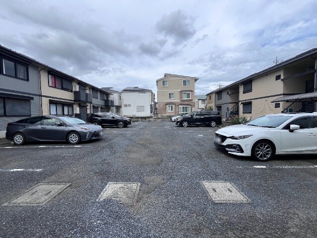 ��ʌ��������܎s������t���P���ڂ̃A�p�[�g�̒��ԏ�