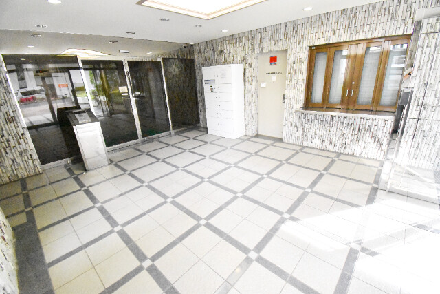 ��ʌ��������܎s��{��V�����Q���ڂ̃}���V�����̃G���g�����X