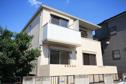 ��ʌ��������܎s��{����ؒ��S����525-5�̃A�p�[�g�̌����O��