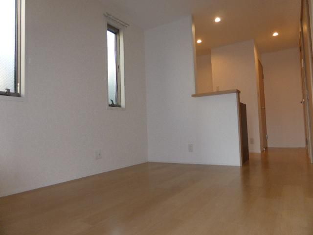 ��ʌ�����s�O�c�a�P���ڂ̃}���V�����̋��ԁE���r���O