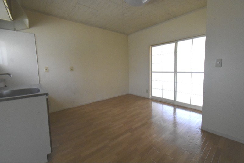 ��ʌ��������܎s��΋�{���S���ڂ̃A�p�[�g�̋��ԁE���r���O