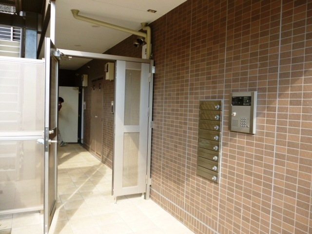 ��ʌ�����s�{���P���ڂ̃}���V�����̃G���g�����X