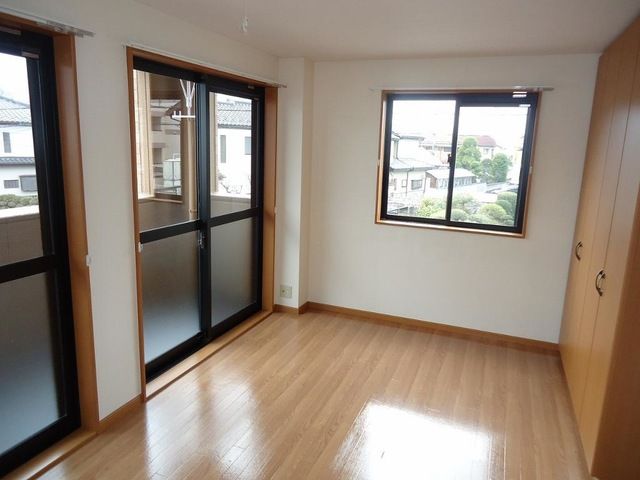 ��ʌ��@�c�s�n���P���ڂ̃e���X�n�E�X�̂��̑������E�X�y�[�X