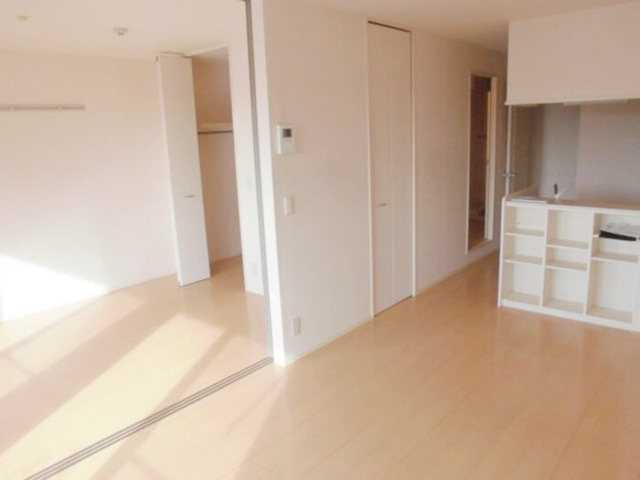 ��ʌ��������܎s��΋�z�K�R���ڂ̃A�p�[�g�̋��ԁE���r���O