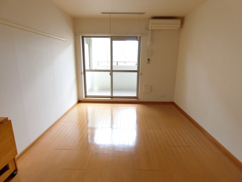 ��ʌ������s���v��̃}���V�����̋��ԁE���r���O