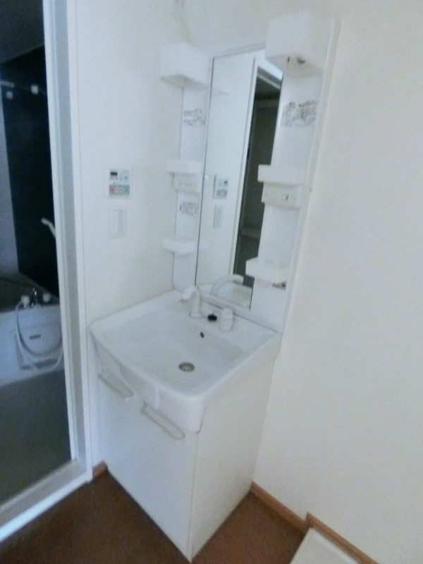 ��ʌ������s���v��̃}���V�����̐��ʏ�