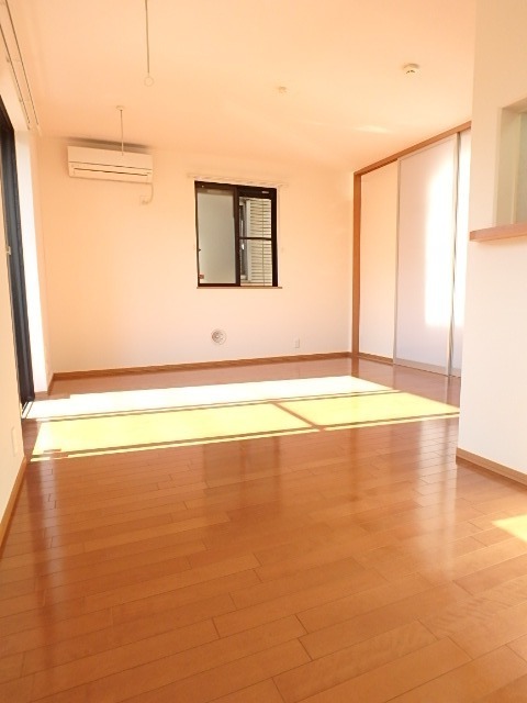 ��ʌ��������܎s�����擌��{�U���ڂ̃}���V�����̋����E���r���O