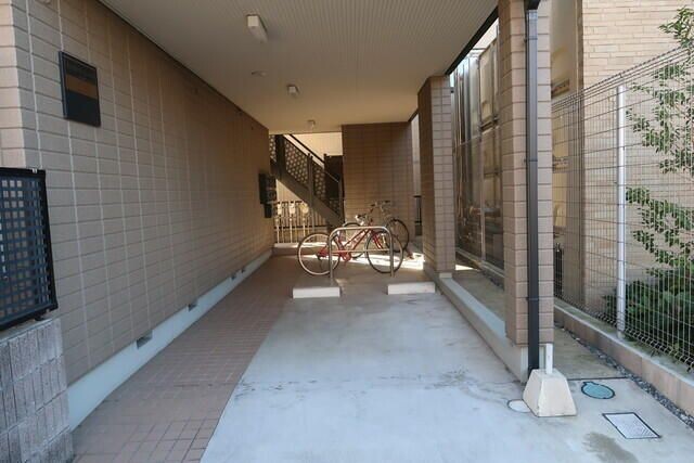 ��ʌ��������܎s�Y�a���ՂX���ڂ̃A�p�[�g�̃G���g�����X