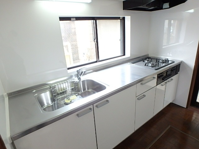 ��ʌ��������܎s�k��{�����̃}���V�����̃L�b�`��