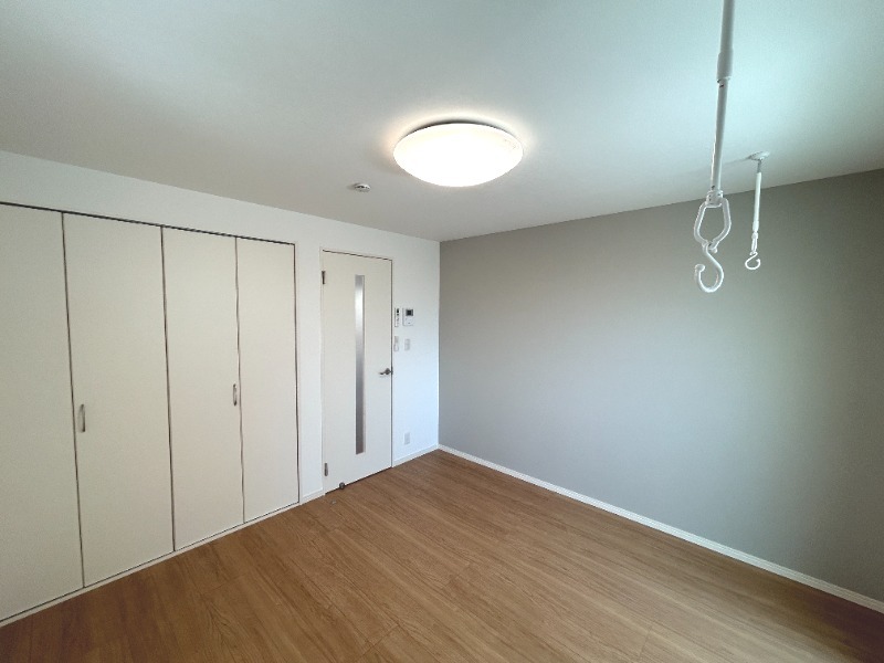 ��ʌ��������܎s�k��������Q���ڂ̃A�p�[�g�̋��ԁE���r���O