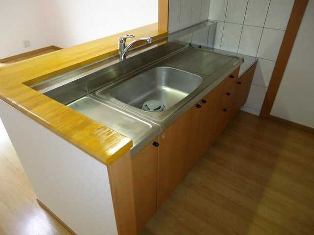 ��ʌ��@�c�s�厚�쓇�̃}���V�����̃L�b�`��