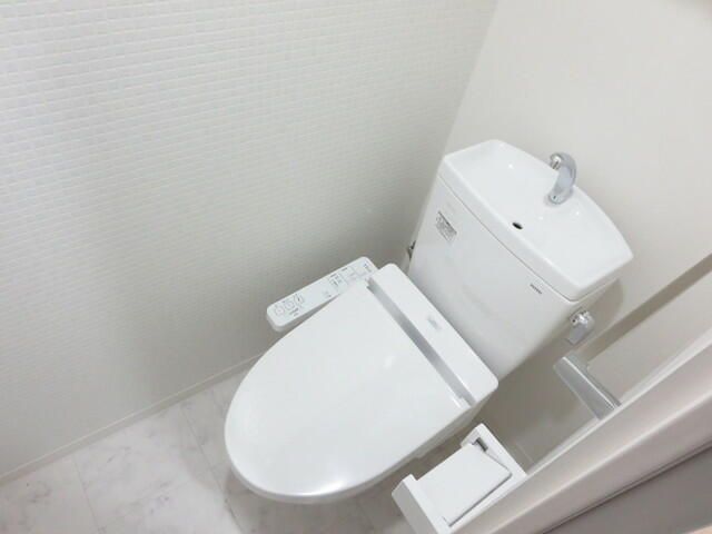 ��ʌ��������܎s�Y�a��{���R���ڂ̃}���V�����̃g�C��