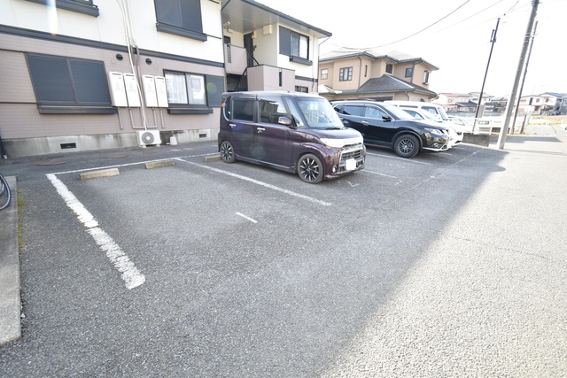 ��ʌ��������܎s����O���U���ڂ̃A�p�[�g�̒��ԏ�