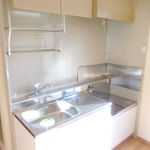 ��ʌ��������܎s��΋���q�S���ڂ̃A�p�[�g�̃L�b�`��