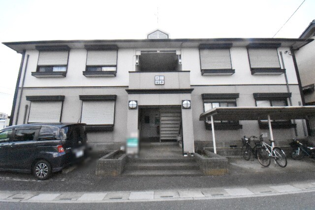 ��ʌ��������܎s��΋���q�S����25-28�̃A�p�[�g�̌����O��