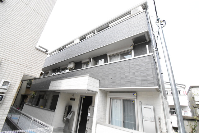 ��ʌ��������܎s�Y�a�擌�����̃A�p�[�g�̌����O��