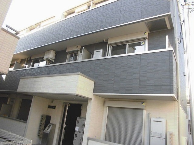 ��ʌ��������܎s�Y�a�擌����21-26�̃A�p�[�g�̌����O��