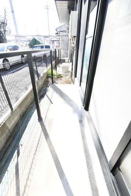 ��ʌ��k�����S�ɓޒ������P���ڂ̃A�p�[�g�̃o���R�j�[