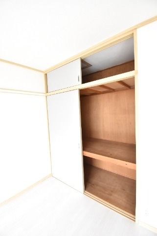 ��ʌ�����s�厚������̃A�p�[�g�̎��[