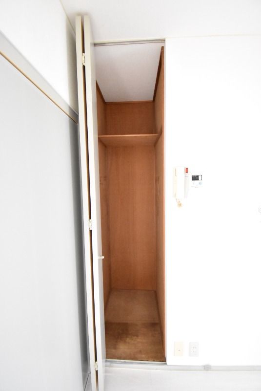 ��ʌ�����s�厚������̃A�p�[�g�̂��̑�