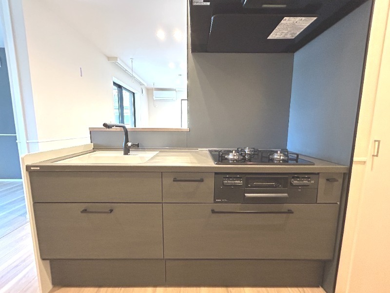 ��ʌ��������܎s��{����ؒ��R���ڂ̃}���V�����̃L�b�`��