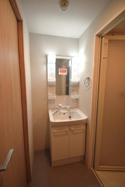 ��ʌ��������܎s�����擌��{�S���ڂ̃}���V�����̐��ʏ�