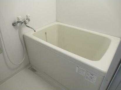 ��ʌ��@�c�s���R���ڂ̃A�p�[�g�̃o�X