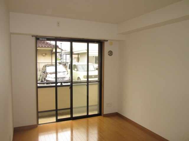 ��ʌ�����s�����R���ڂ̃}���V�����̋��ԁE���r���O