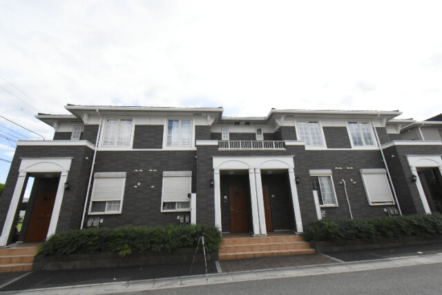 ��ʌ��k�����S�ɓޒ��w���P���ڂ̃A�p�[�g�̌����O��