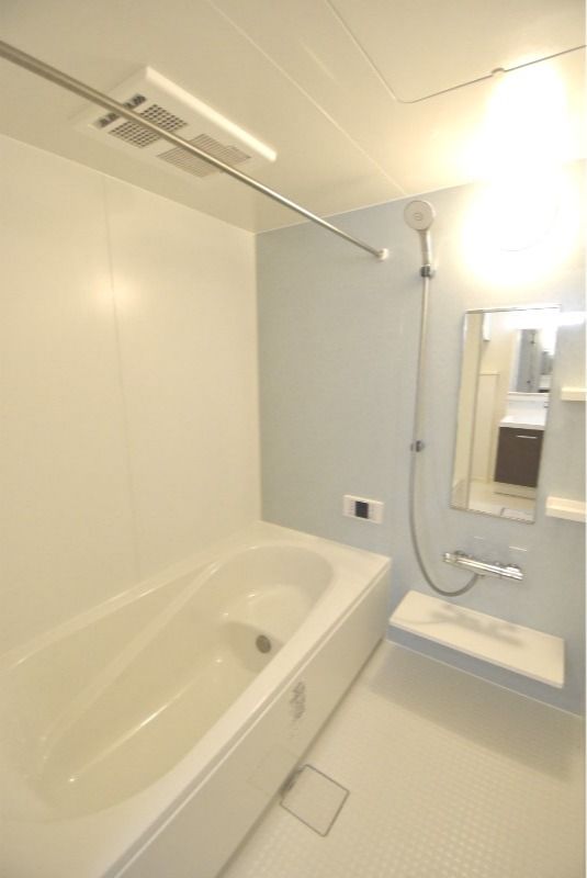 ��ʌ��������܎s��{��������P���ڂ̃A�p�[�g�̃o�X