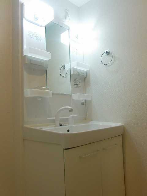 ��ʌ��������܎s��΋�������R���ڂ̃A�p�[�g�̐��ʏ�