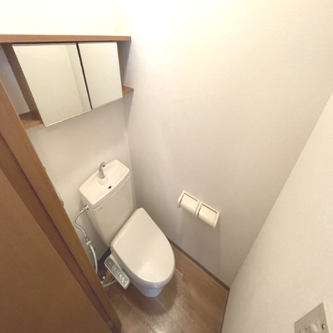 ��ʌ�����s�����R���ڂ̃}���V�����̃g�C��