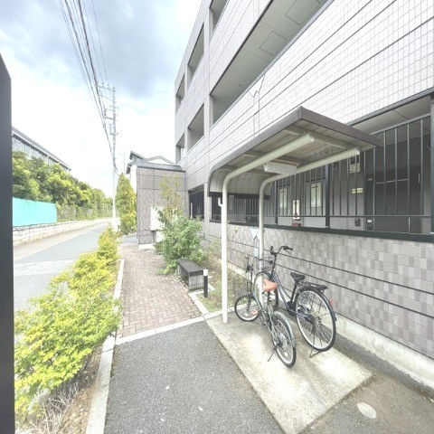 ��ʌ�����s�����R���ڂ̃}���V�����̂��̑�