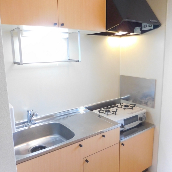 ��ʌ�����s��؂S���ڂ̃A�p�[�g�̃L�b�`��