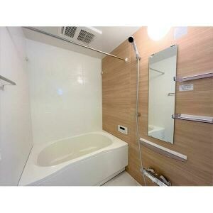 ��ʌ��������܎s�����擌��{�Q���ڂ̃A�p�[�g�̃o�X