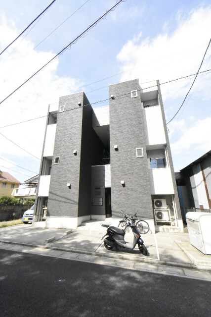 ��ʌ��������܎s������厚�@��216-2�̃A�p�[�g�̌����O��