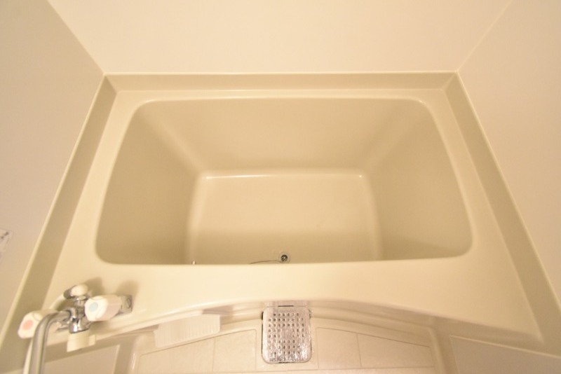 ��ʌ��������܎s�Y�a���؍�R���ڂ̃}���V�����̃o�X