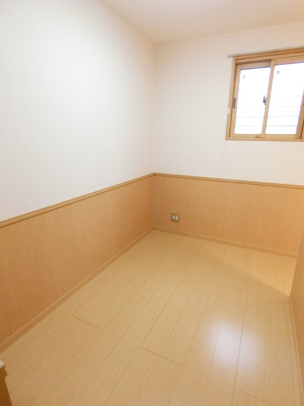 ��ʌ�����s�t���P���ڂ̃A�p�[�g�̂��̑������E�X�y�[�X