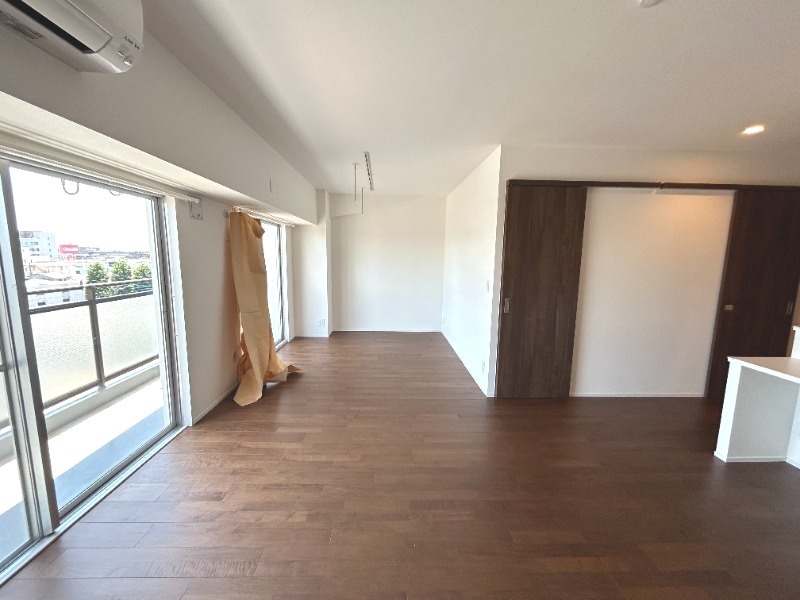 ��ʌ��������܎s�k��A�|���P���ڂ̃}���V�����̋����E���r���O