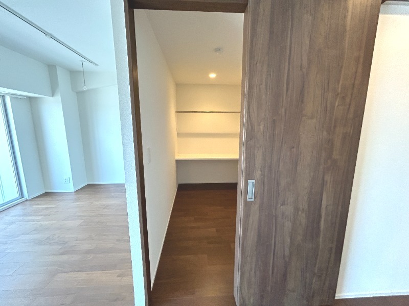 ��ʌ��������܎s�k��A�|���P���ڂ̃}���V�����̎��[