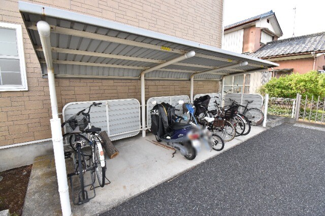 ��ʌ��@�c�s�厚�쓇�̃A�p�[�g�̂��̑�