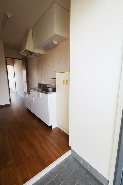 ��ʌ��������܎s��΋撇���P���ڂ̃}���V�����̃L�b�`��