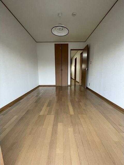 ��ʌ��������܎s��΋�厚��҂̃A�p�[�g�̋��ԁE���r���O