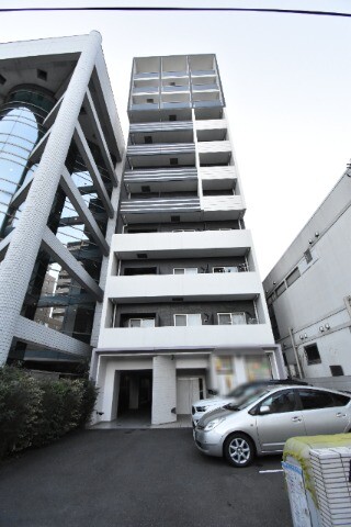 ��ʌ��������܎s��{���咬�R����104-1�̃}���V�����̌����O��