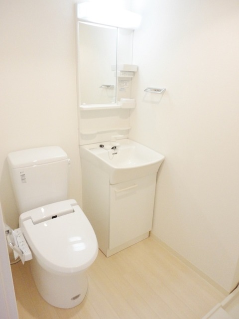 ��ʌ��������܎s��{���咬�R���ڂ̃}���V�����̃g�C��