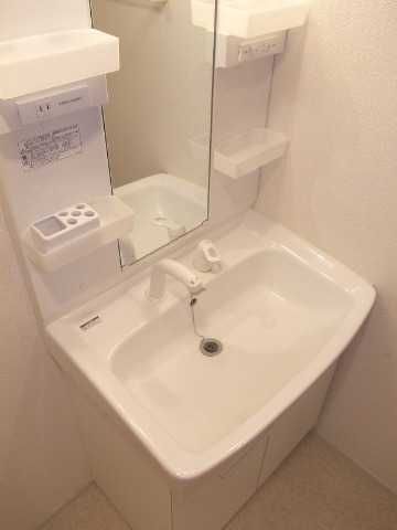 ��ʌ��z�J�s���C�N�^�E���Q���ڂ̃A�p�[�g�̐��ʏ�