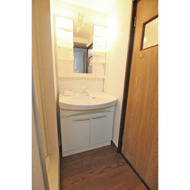 ��ʌ�����s�˒˓��P���ڂ̃}���V�����̐��ʏ�