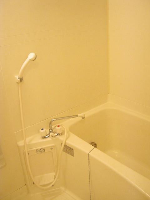 ��ʌ��k�����S�ɓޒ����h��P���ڂ̃A�p�[�g�̃o�X