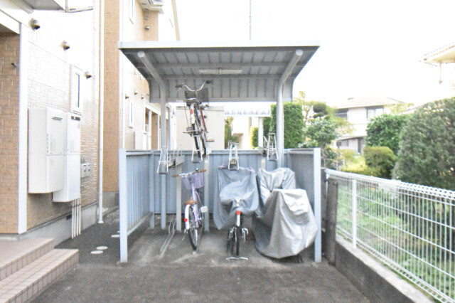 ��ʌ��k�����S�ɓޒ����h��P���ڂ̃A�p�[�g�̂��̑�